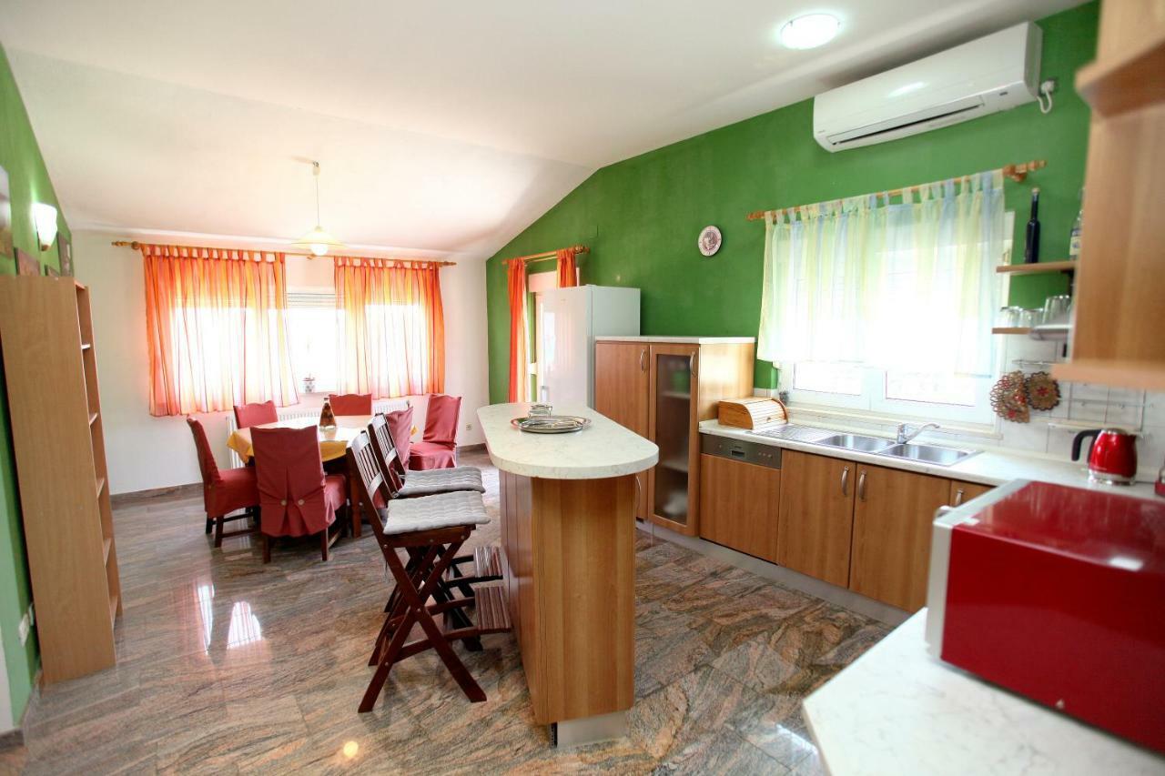 Apartman Dinka Trogir Exterior foto