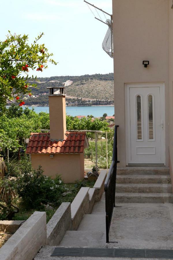 Apartman Dinka Trogir Exterior foto