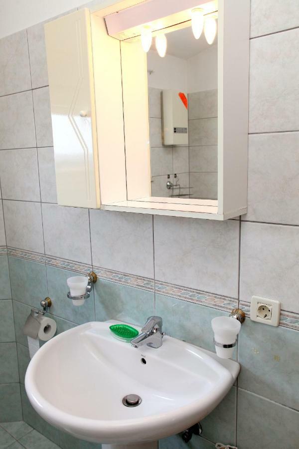 Apartman Dinka Trogir Exterior foto